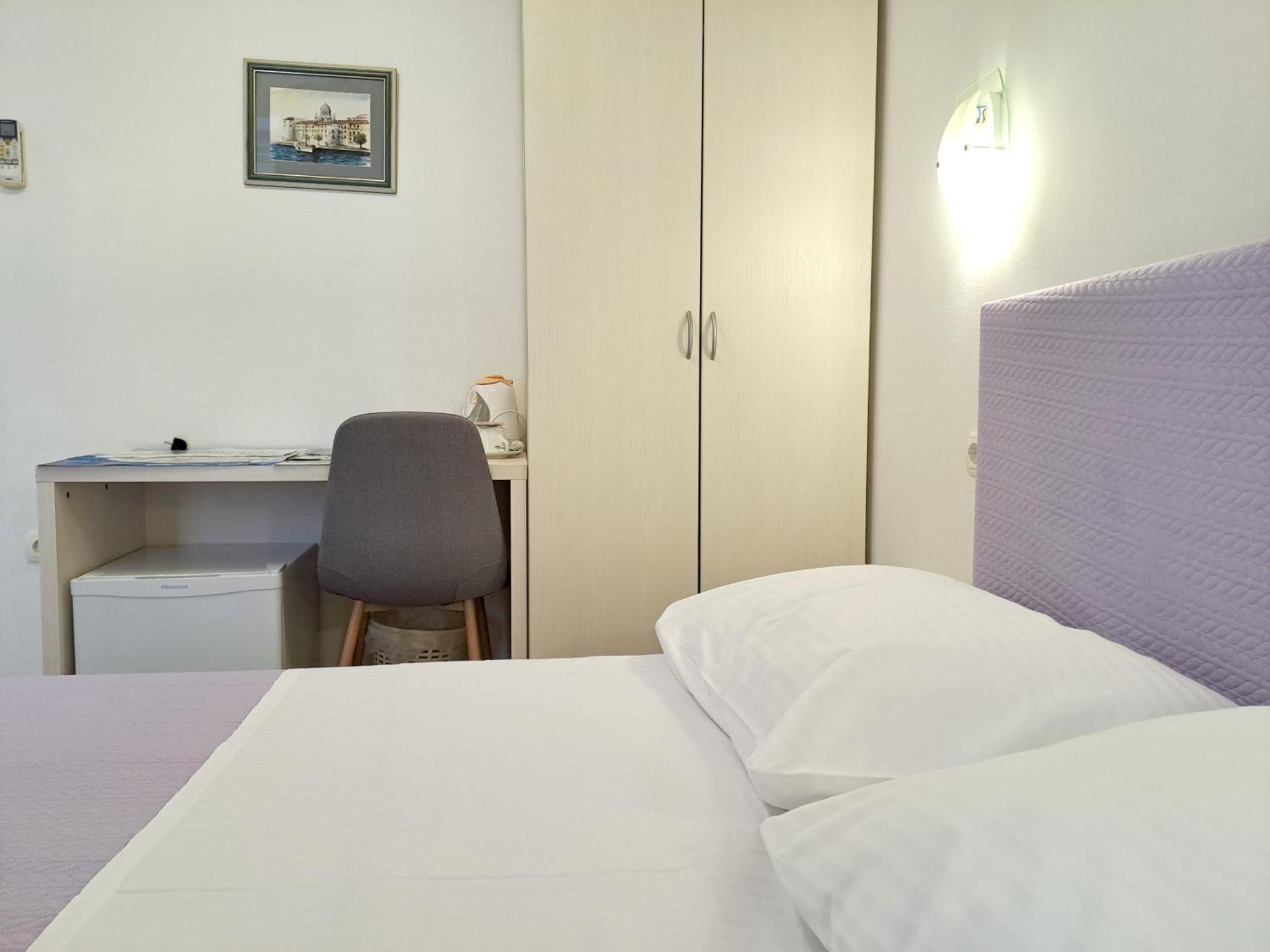 Medulic Palace Rooms & Apartments Sibenik Exterior photo